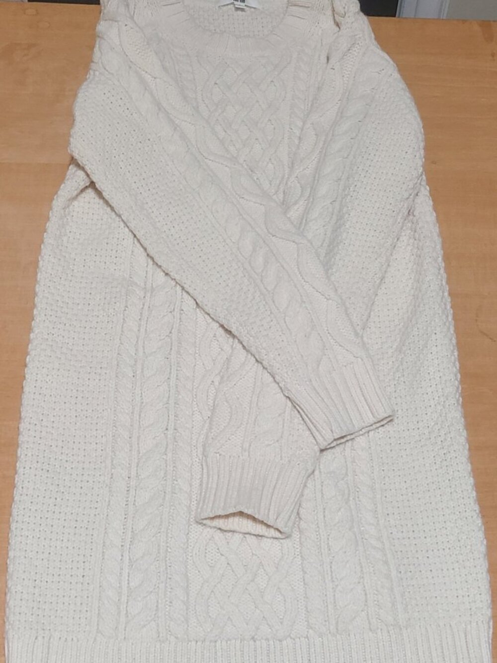 Uniqlo Women's Cream Cable Knit Sweater, Size S